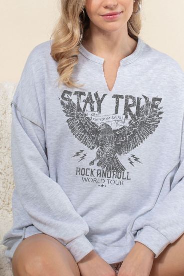 STAY TRUE GRAPHIC PRINT NOTCH NECK OVERSIZED TOP